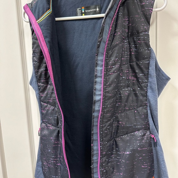 EUC Smartwool Women's Smartloft 60 Hoodie Vest size M - Picture 6 of 9